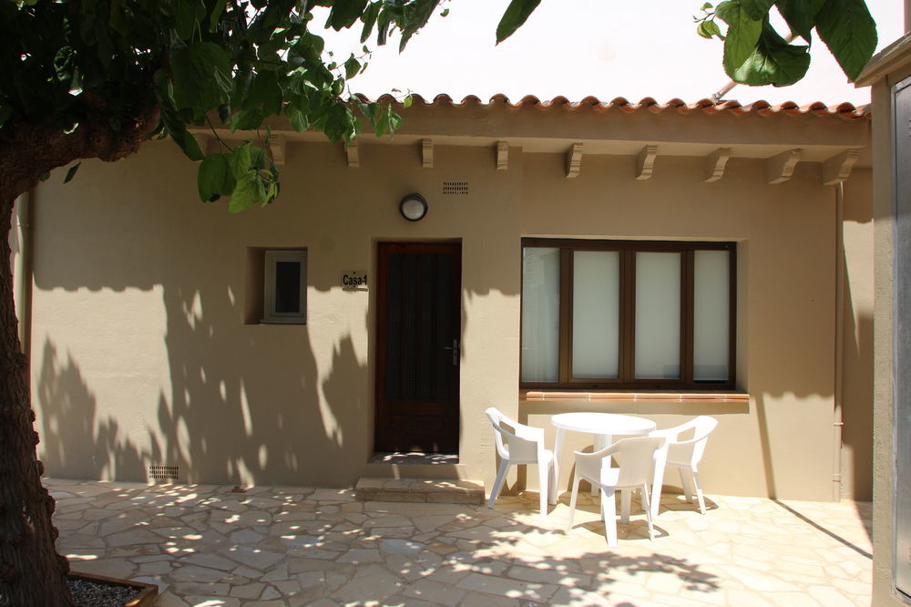Rvapartaments Provenzal L'Escala Exterior photo